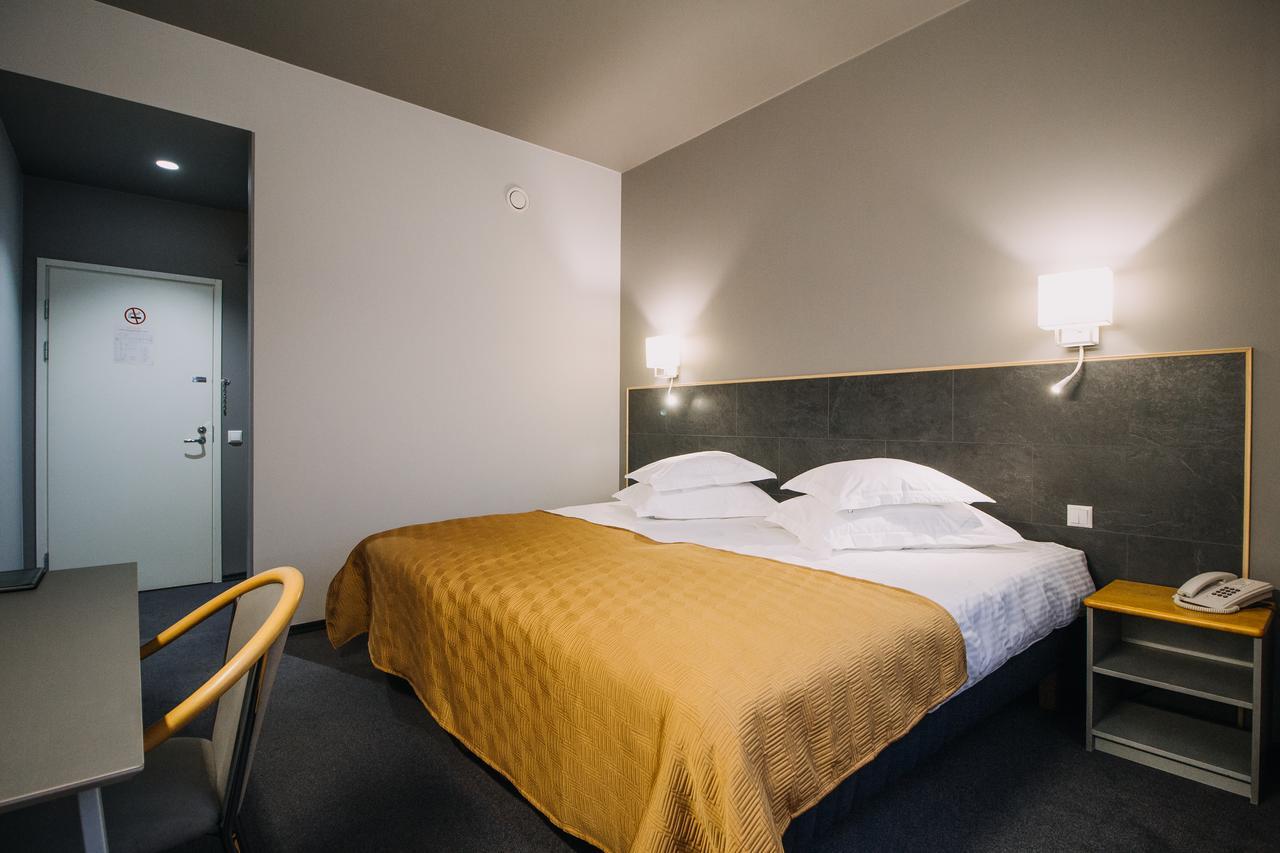 Centrum Hotel Viljandi Exteriör bild
